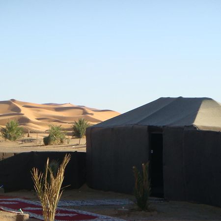 Bivouac La Fibule Des Dunes Мерзуга Экстерьер фото
