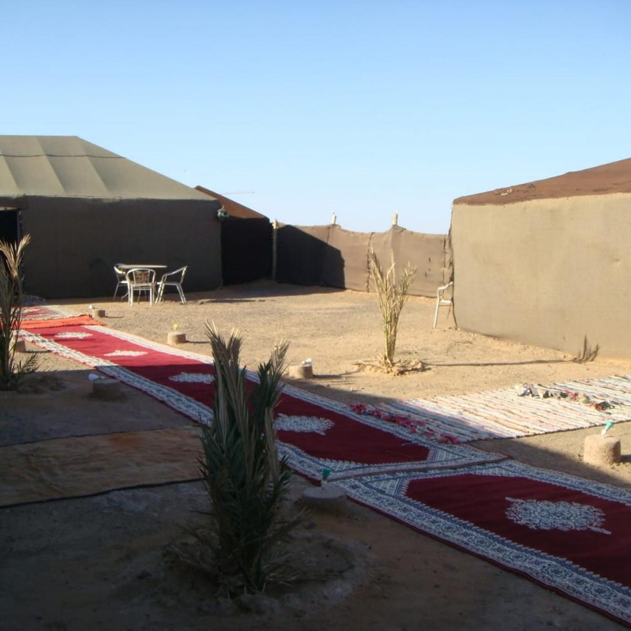 Bivouac La Fibule Des Dunes Мерзуга Экстерьер фото
